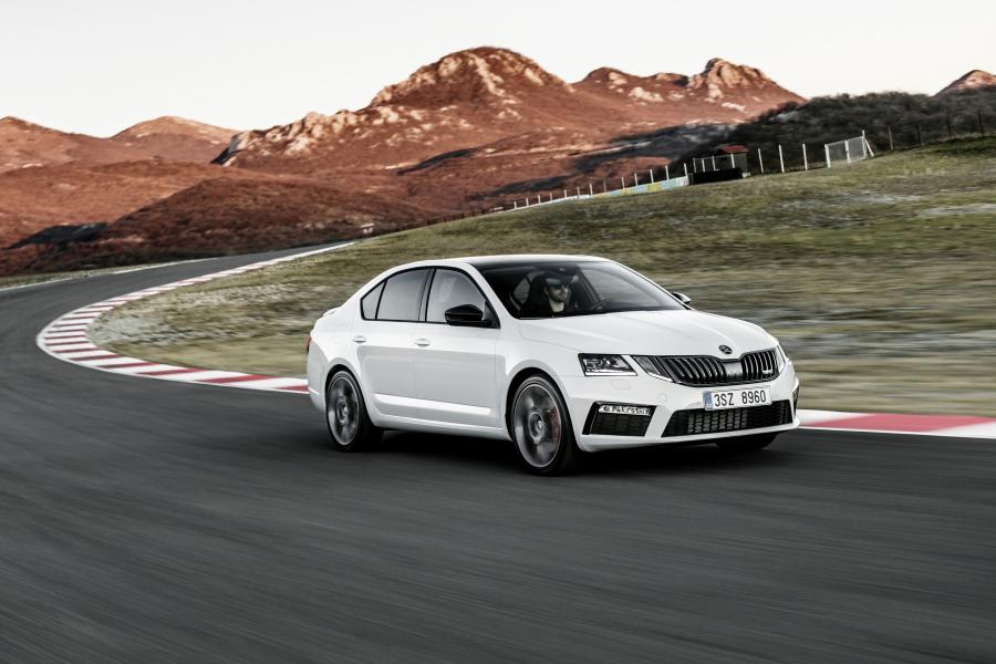  Skoda Octavia RS 2017 года  (WW) (фото 6 из 27)